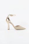 Mia model Platinum high-heeled shoe with a pointed toe on a white background