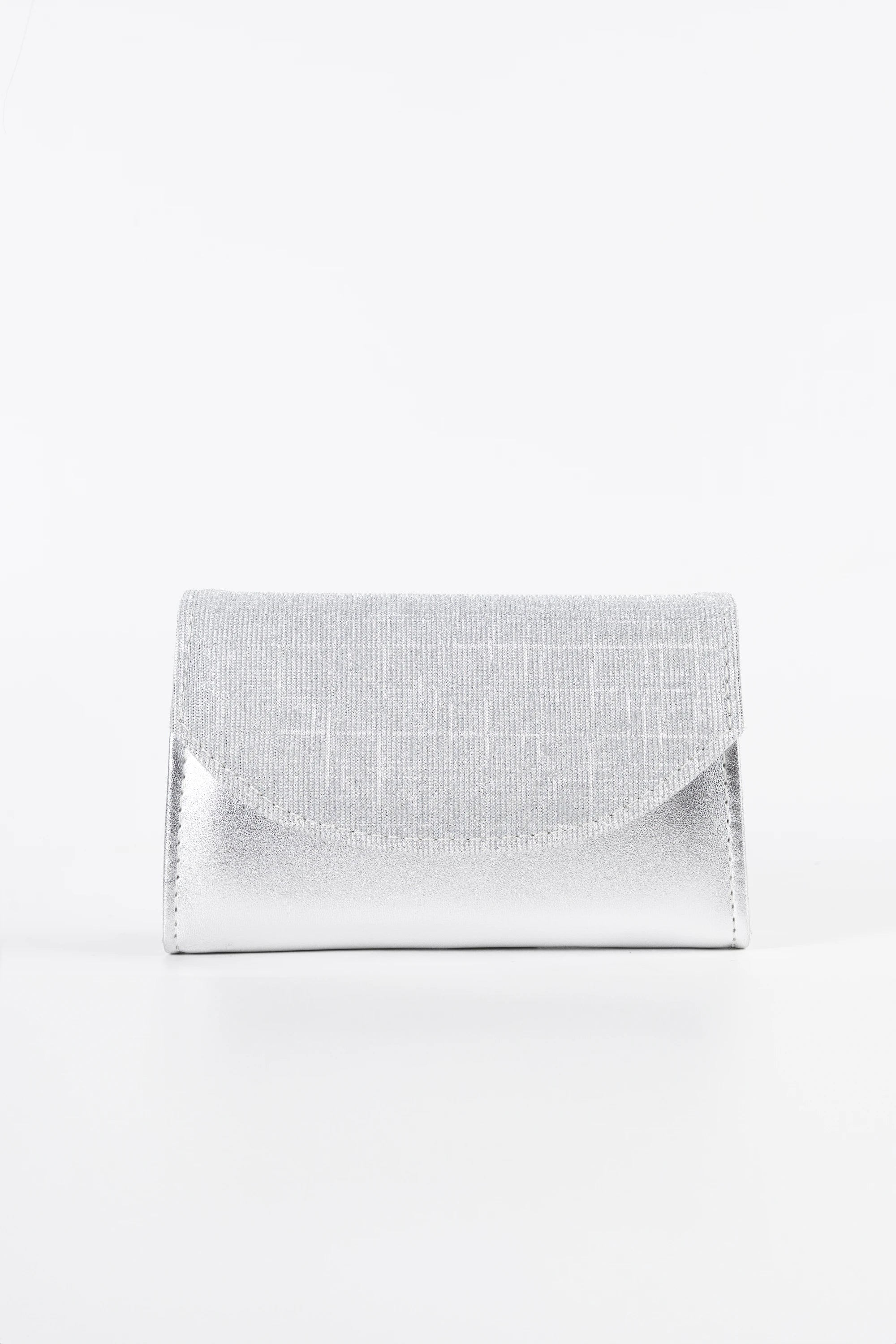 Stella Silver Metallic & Glitter Clutch. Italian vegan leather with 2 interchangeable straps: silver chain and glitter handle. Made in Italy.